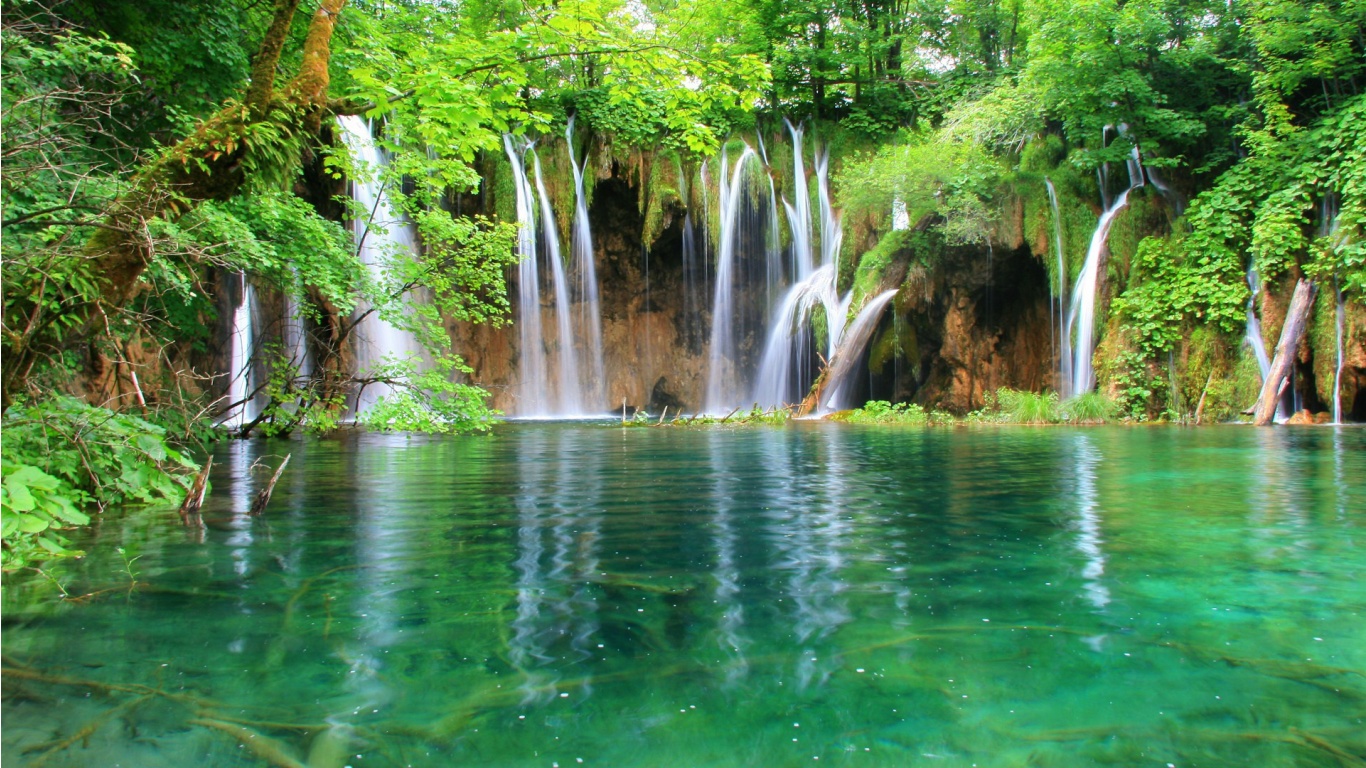 Waterfall-Nature.jpg